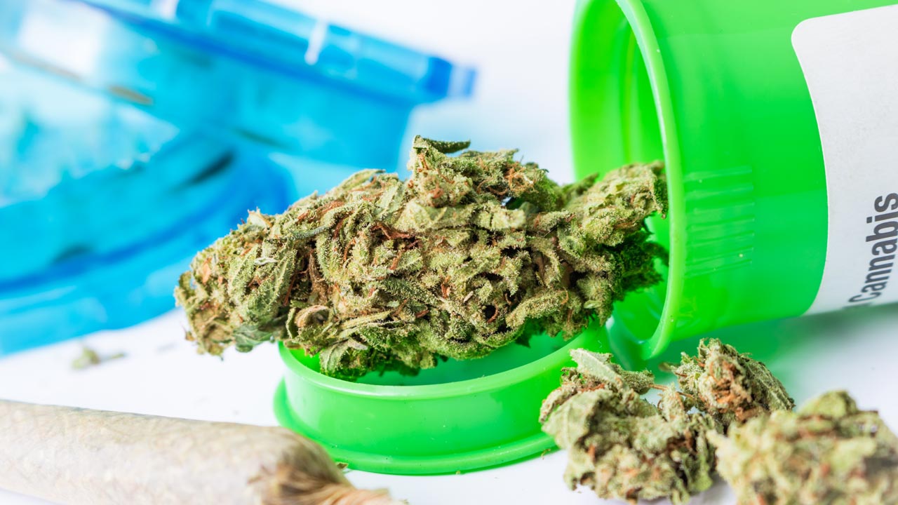 HHC vs Delta-8-THC: Hemp-Derived Cannabinoids - Erth Wellness